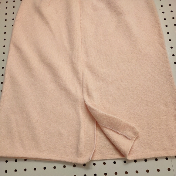 Vintage Light Pink Cashmere Midi Skirt, Size Small - Picture 5 of 7